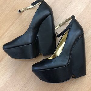 Black Leather Aldo Wedges